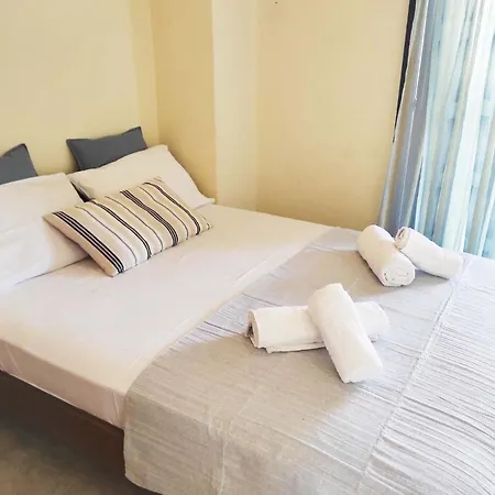 Sea View Maisonette In Chanioti, 40m From The Сasa de vacaciones Chaniotis