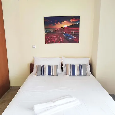 Sea View Maisonette In Chanioti, 40m From The Chaniotis