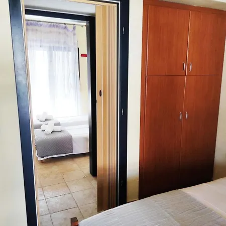 Hébergement de vacances Sea View Maisonette In Chanioti, 40m From The Chaniotis