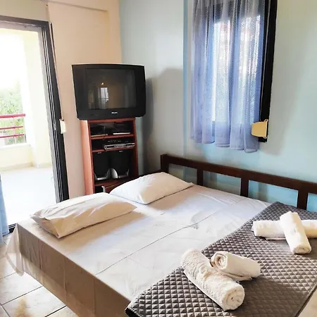 Sea View Maisonette In Chanioti, 40m From The * Chaniotis